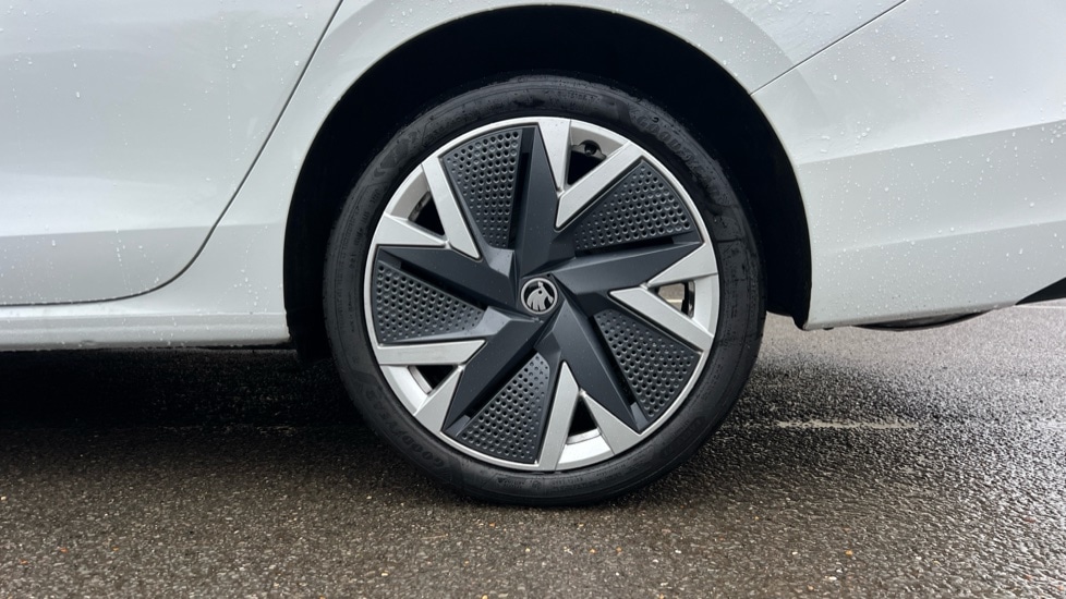 Used Skoda Superb 2025 for sale - 76804098: Photo 18