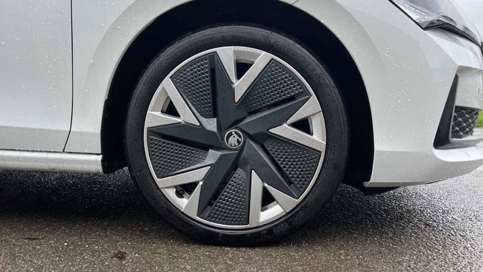 Used Skoda Superb 2025 for sale - 76804098: Photo 20