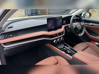 Used Skoda Superb 2025 for sale - 76804098: Photo