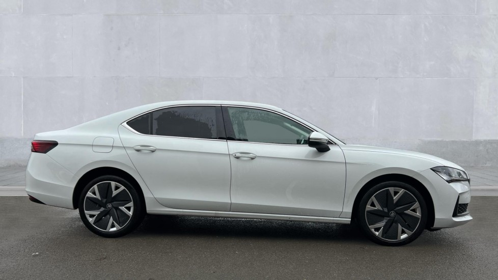 Used Skoda Superb 2025 for sale - 76804098: Photo 4