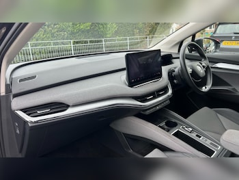 Used Skoda Enyaq 2024 for sale - 76062326: Photo 2
