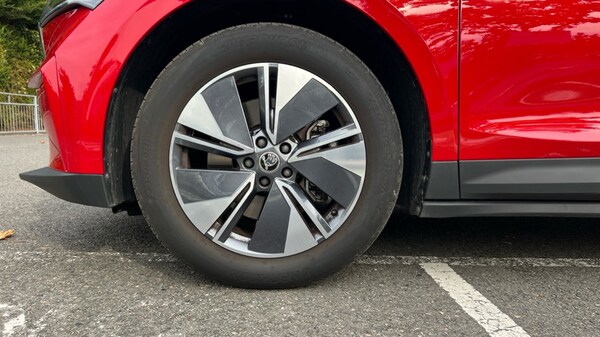 Used Skoda Enyaq 2025 for sale - 76139975: Photo 5