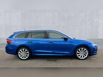 Used Skoda Octavia 2021 for sale - 76597870: Photo