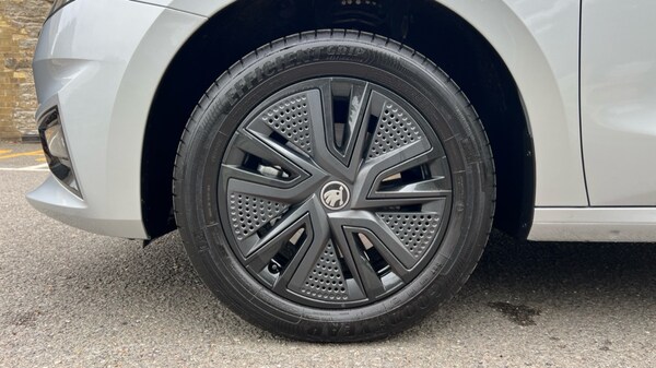 Used Skoda Fabia 2025 for sale - 76078950: Photo 5
