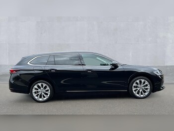 Used Skoda Superb 2024 for sale - 75636796: Photo
