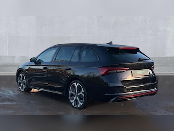 Used Skoda Octavia 2025 for sale - 76927955: Photo