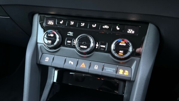 Used Skoda Karoq 2025 for sale - 75439135: Photo 33