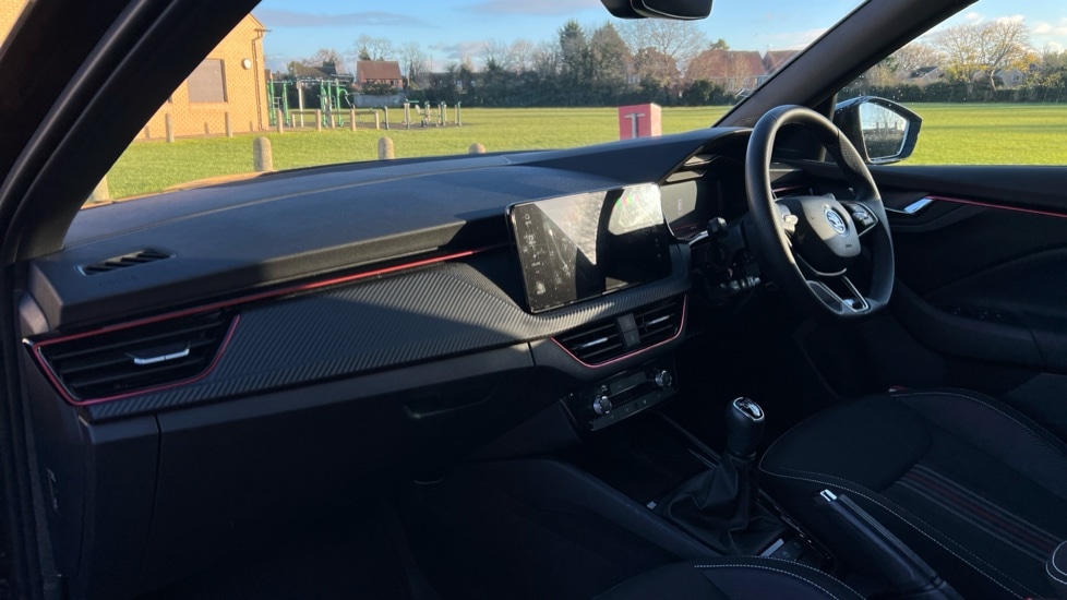 Used Skoda Kamiq 2024 for sale - 76804093: Photo 2