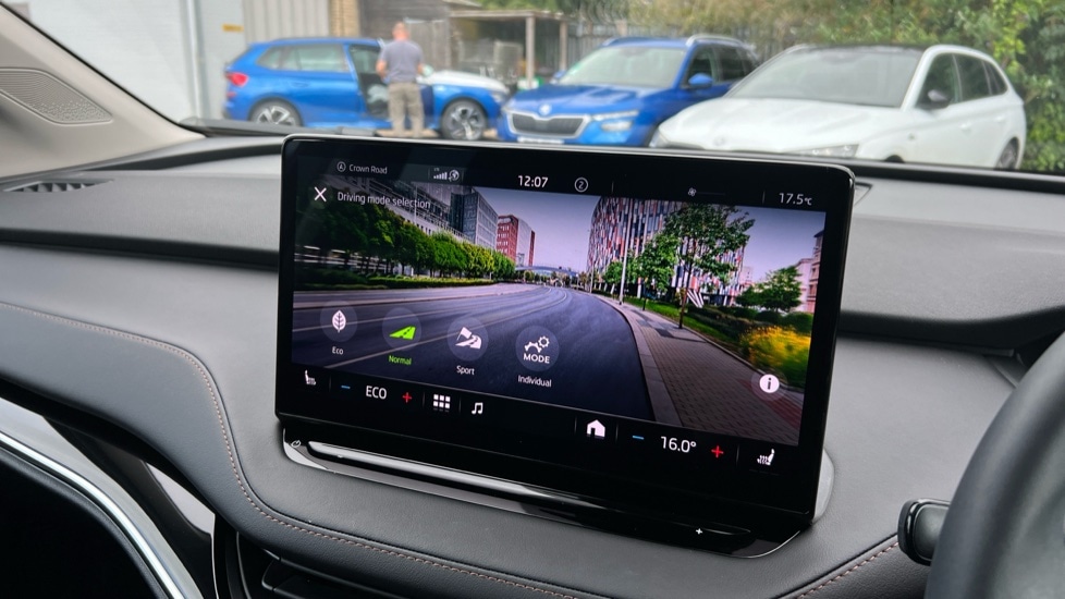 Used Skoda Enyaq 2023 for sale - 76523559: Photo 23