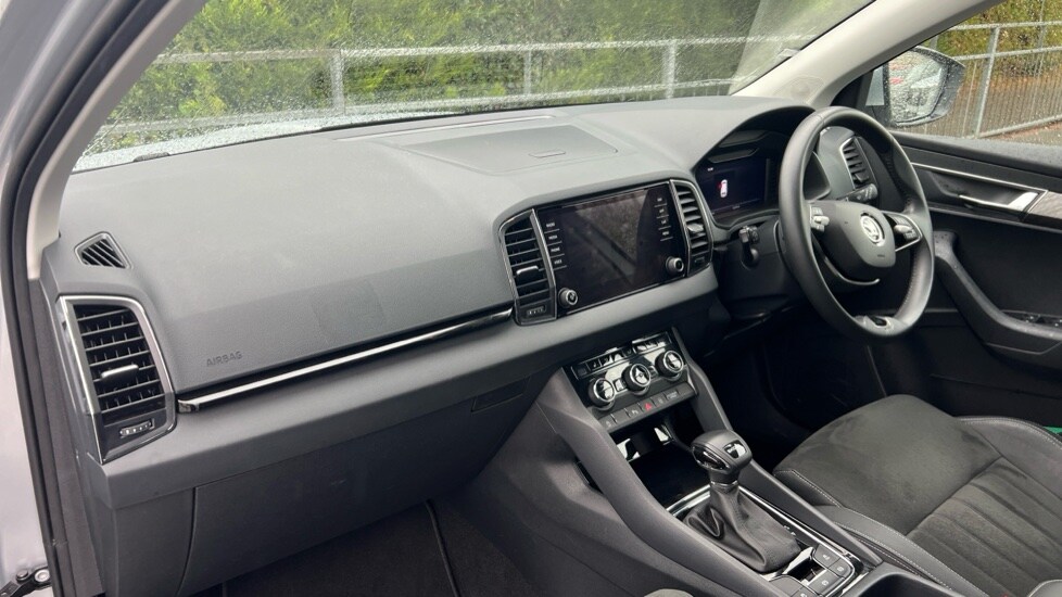 Used Skoda Karoq 2024 for sale - 76033925: Photo 2