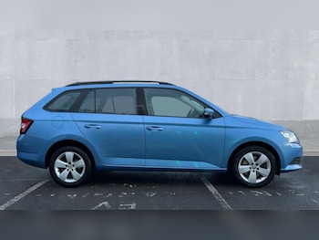 Used Skoda Fabia 2015 for sale - 76640271: Photo