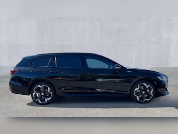 Used Skoda Superb 2025 for sale - 76168839: Photo 4