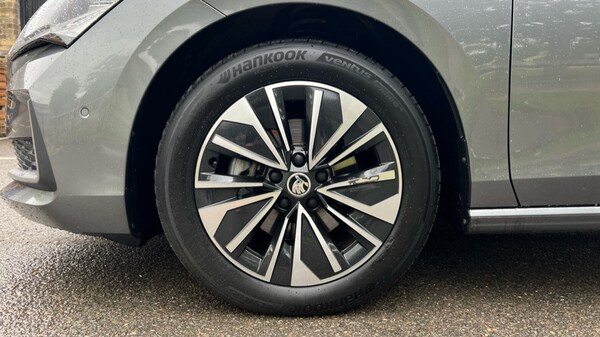 Used Skoda Superb 2024 for sale - 76140433: Photo 19
