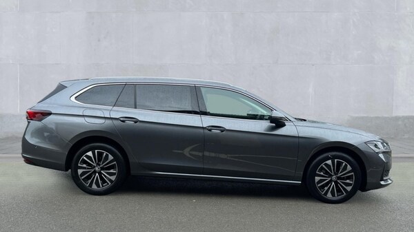 Used Skoda Superb 2024 for sale - 76140433: Photo 4