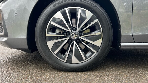 Used Skoda Superb 2024 for sale - 76140433: Photo 5