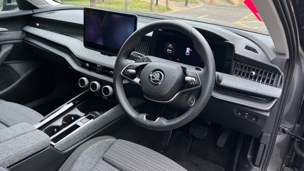Used Skoda Superb 2024 for sale - 76140433: Photo 6