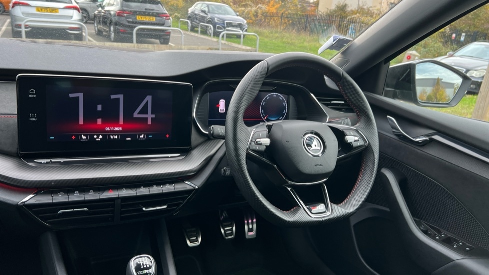 Used Skoda Octavia 2023 for sale - 76635672: Photo 2