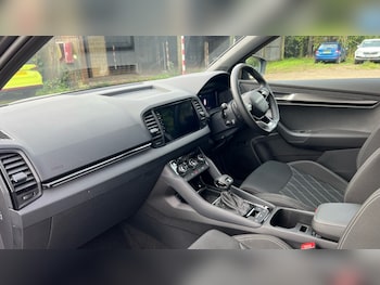 Used Skoda Karoq 2025 for sale - 76062116: Photo 2