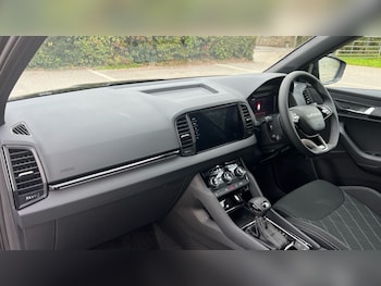 Used Skoda Karoq 2025 for sale - 76168687: Photo 2