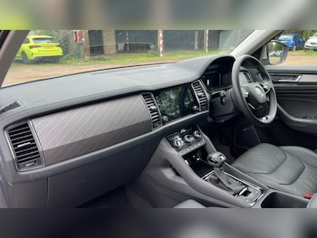 Used Skoda Kodiaq 2024 for sale - 76062352: Photo 2