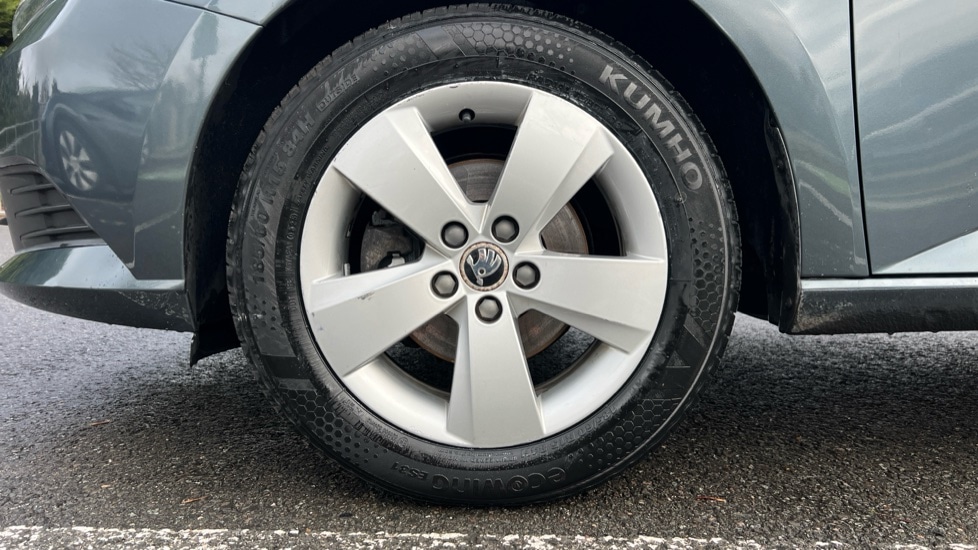 Used Skoda Fabia 2015 for sale - 76851231: Photo 5