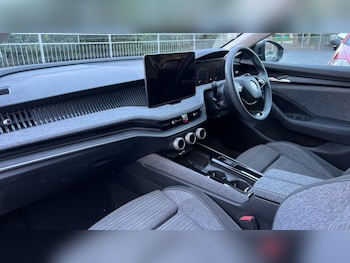 Used Skoda Superb 2024 for sale - 76442066: Photo