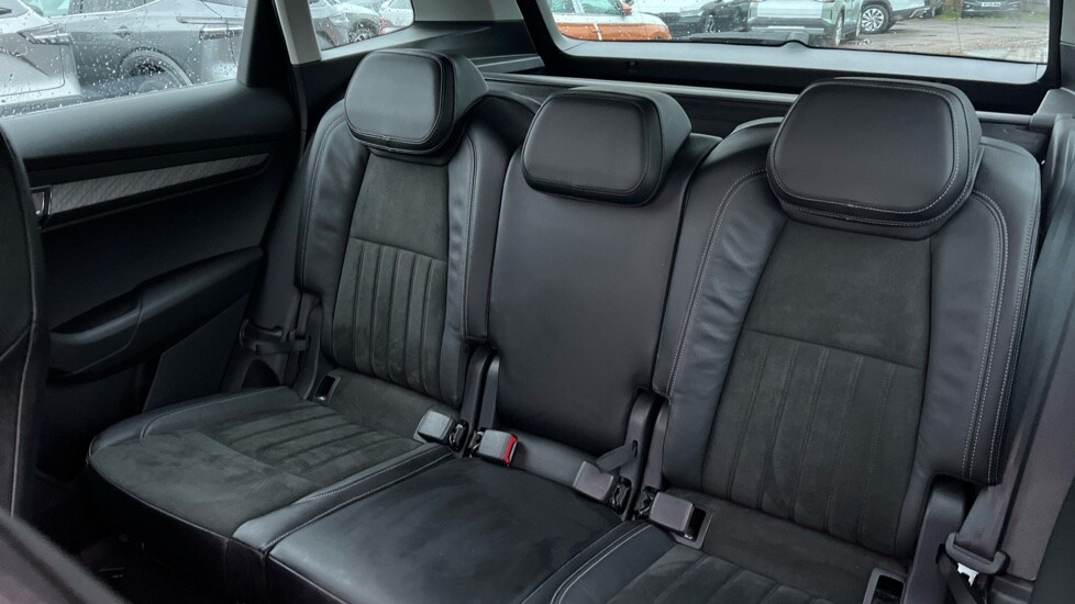 Used Skoda Karoq 2024 for sale - 76937544: Photo 15