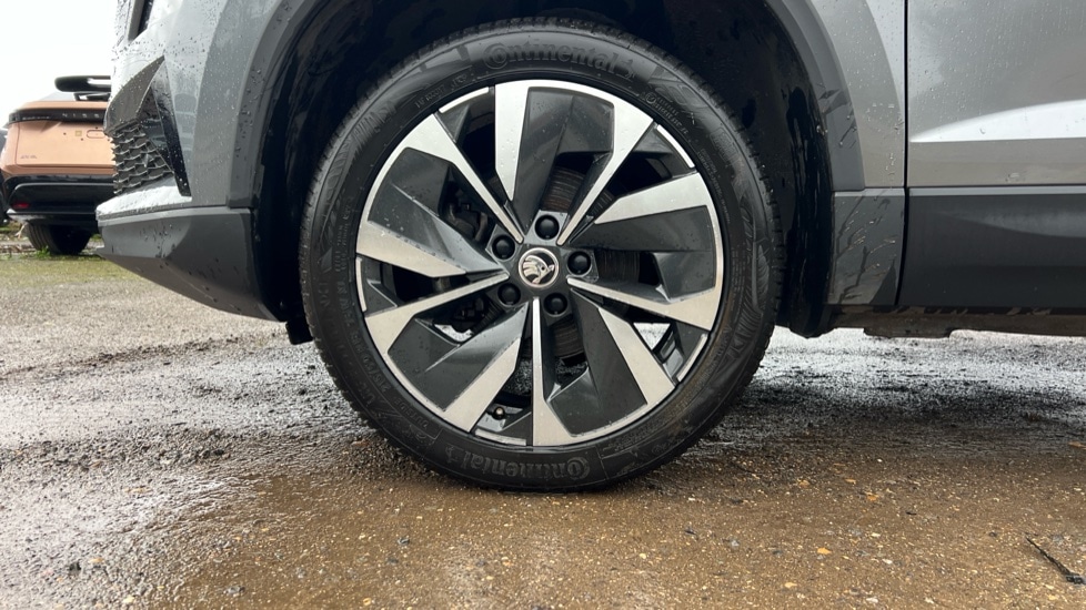 Used Skoda Karoq 2024 for sale - 76937544: Photo 5