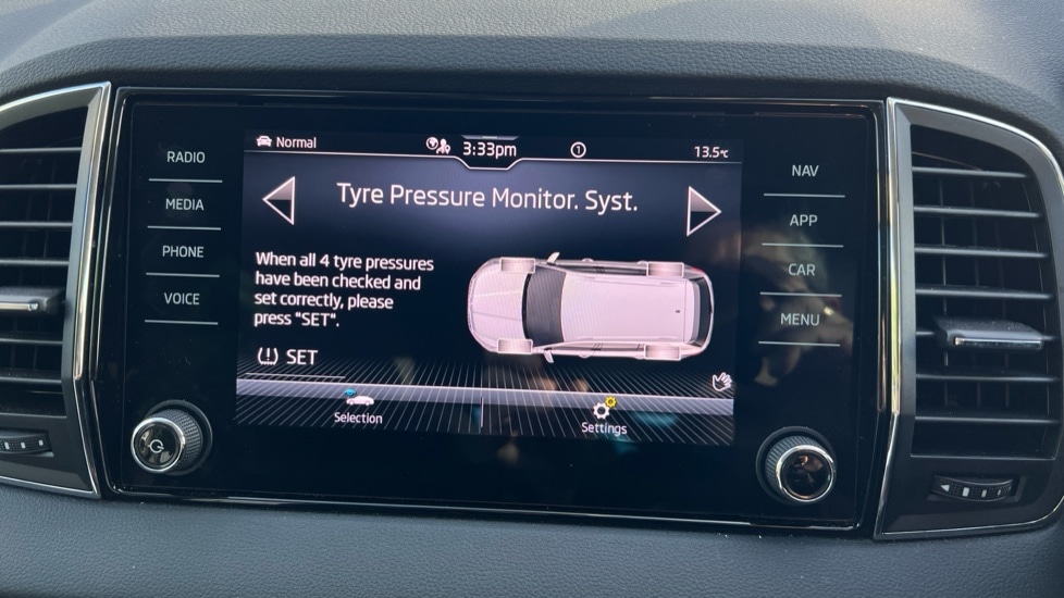 Used Skoda Karoq 2024 for sale - 76487285: Photo 23