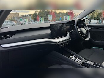 Used Skoda Octavia 2025 for sale - 76507628: Photo