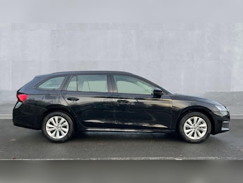 Used Skoda Octavia 2025 for sale - 76507628: Photo