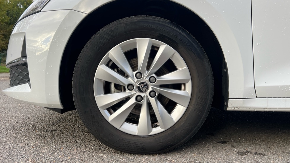 Used Skoda Octavia 2024 for sale - 76652325: Photo 19