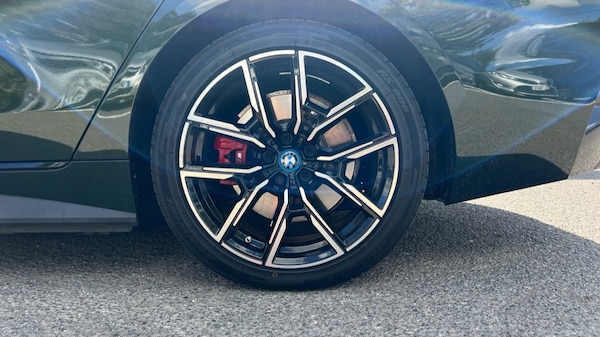 Used BMW i4 2023 for sale - 76265615: Photo 18