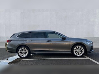 Used Skoda Superb 2024 for sale - 76888783: Photo