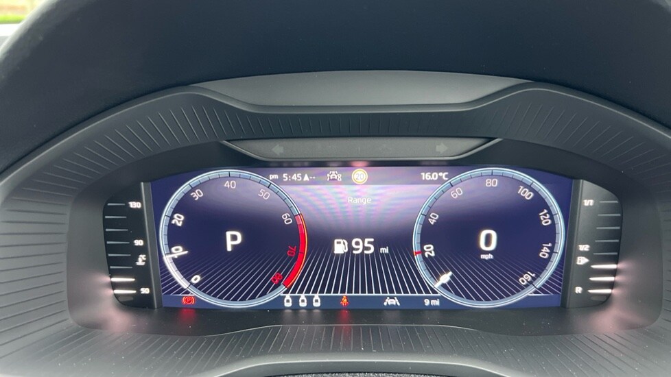 Used Skoda Karoq 2025 for sale - 76168757: Photo 14