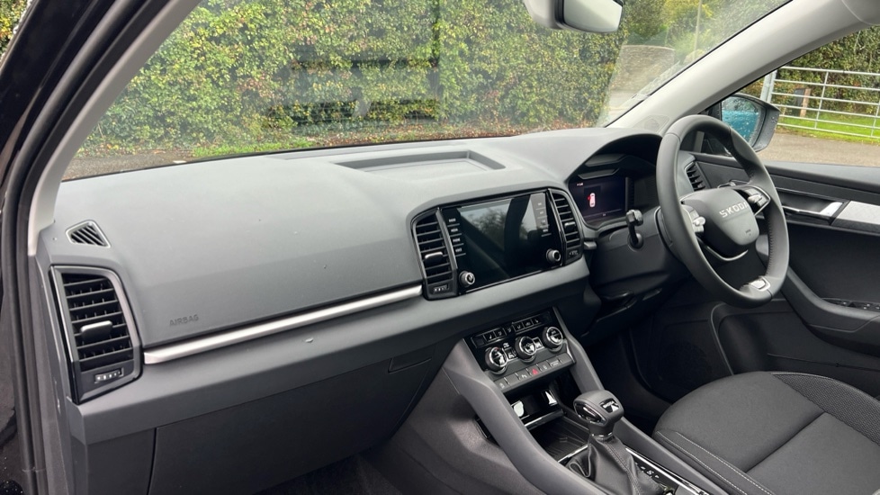 Used Skoda Karoq 2025 for sale - 76168757: Photo 2