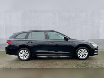 Used Skoda Octavia 2025 for sale - 76731632: Photo