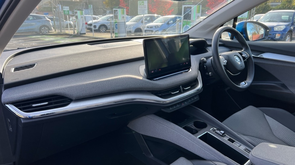 Used Skoda Enyaq 2025 for sale - 76597987: Photo 2