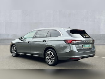 Used Skoda Superb 2024 for sale - 75636703: Photo
