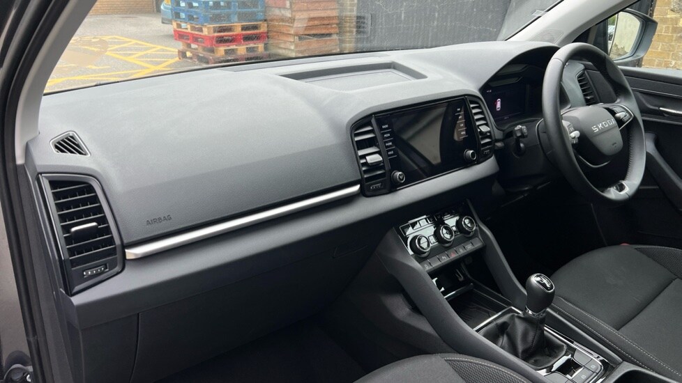 Used Skoda Karoq 2025 for sale - 76014888: Photo 2