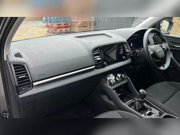 Used Skoda Karoq 2025 for sale - 76014888: Photo 2