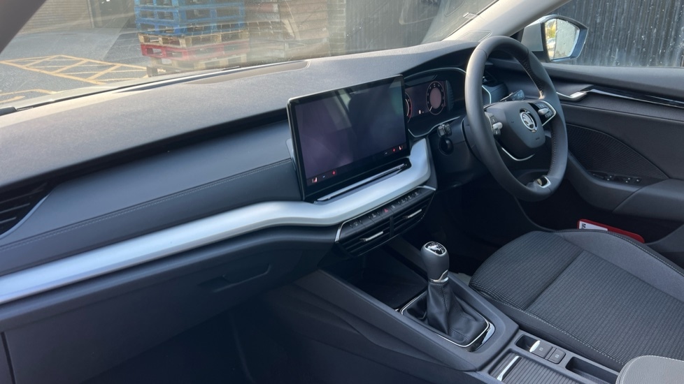 Used Skoda Octavia 2024 for sale - 75929927: Photo 2