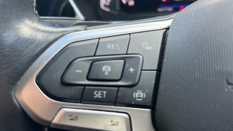 Used Volkswagen T-Cross 2022 for sale - 76034002: Photo 24