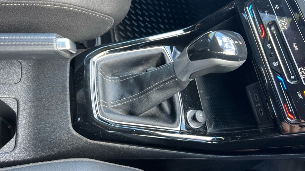 Used Volkswagen T-Cross 2022 for sale - 76034002: Photo 27