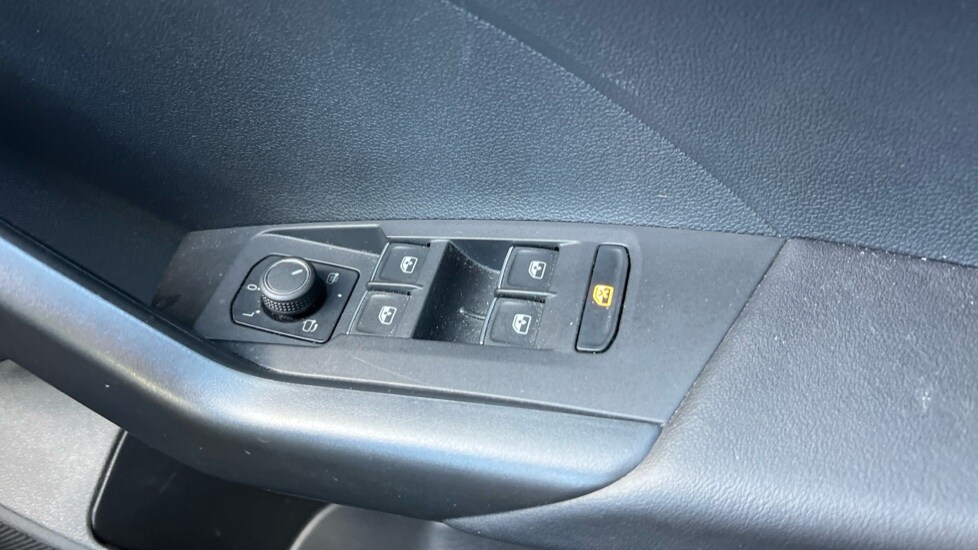 Used Volkswagen T-Cross 2022 for sale - 76034002: Photo 28