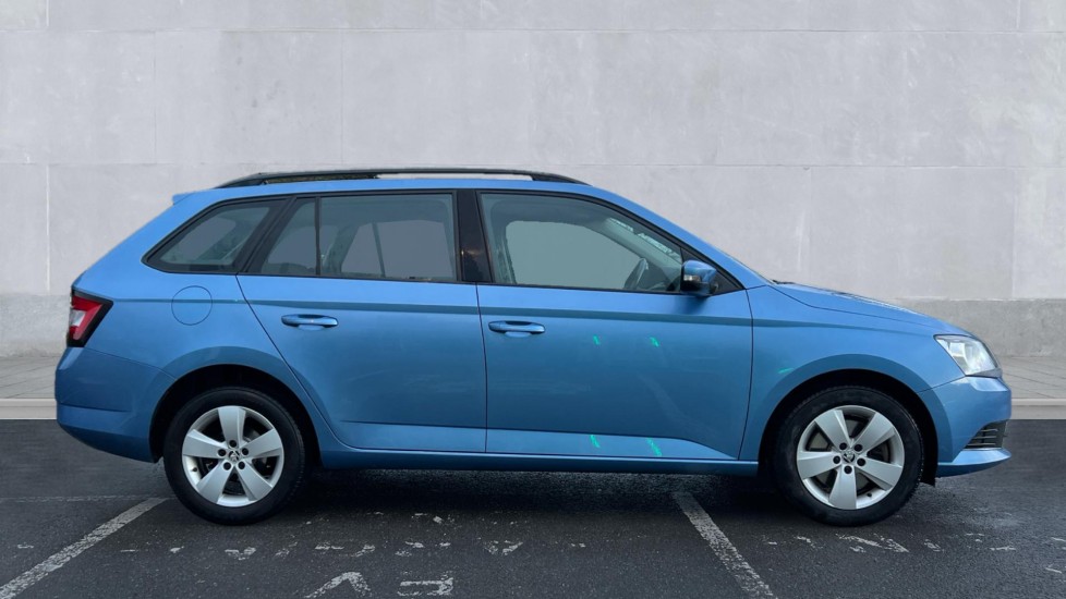 Used Skoda Fabia 2015 for sale - 76856384: Photo 4