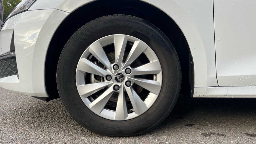Used Skoda Octavia 2024 for sale - 76297652: Photo 5