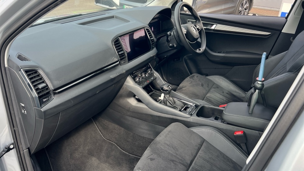 Used Skoda Karoq 2025 for sale - 76609732: Photo 2