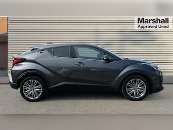 Used Toyota C-HR 2022 for sale - 75439101: Photo