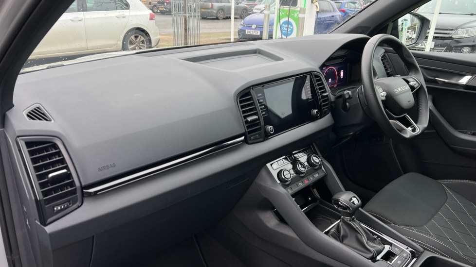 Used Skoda Karoq 2025 for sale - 77054224: Photo 2